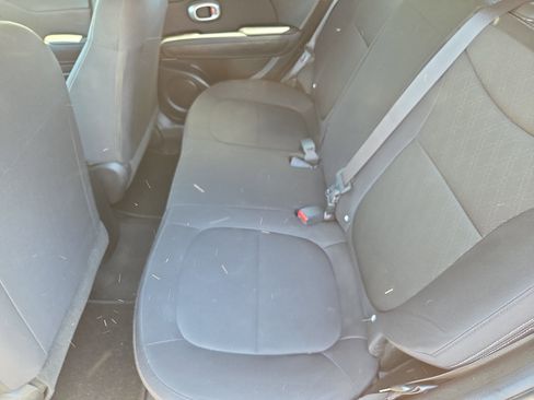 Used 2015 Kia Soul FWD image 19