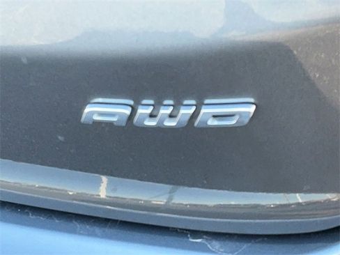 Used 2024 Ford Edge Titanium image 11