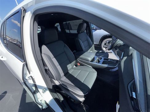 New 2026 Buick Enclave Preferred w/ Power Package image 30