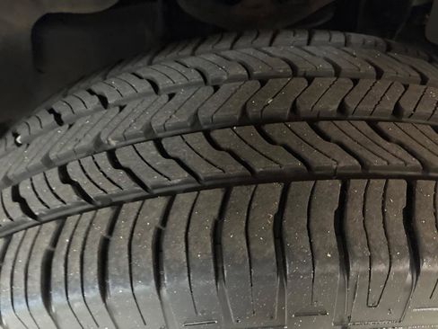 Used 2010 Ford F150 XL RWD image 4