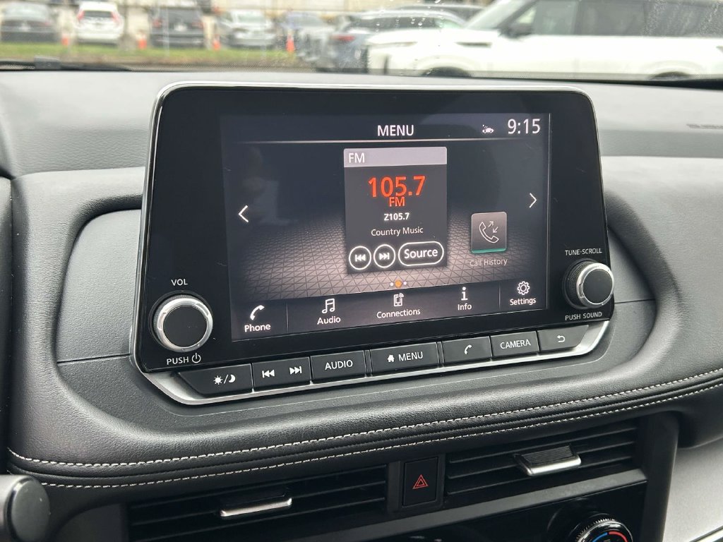 Used 2025 Nissan Rogue SV AWD/4WD image 25