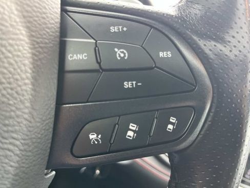 Used 2024 Dodge Durango GT RWD image 31