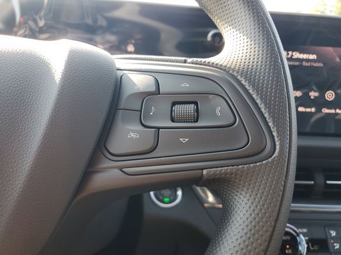 New 2025 Buick Envista Preferred image 23