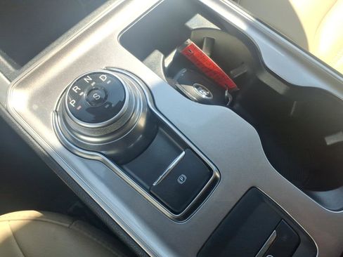 Used 2024 Ford Edge SEL w/ Convenience Package image 19