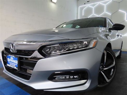 Used 2022 Honda Accord Sport image 1