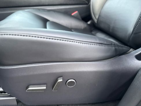 Used 2024 Tesla Model Y Long Range image 21