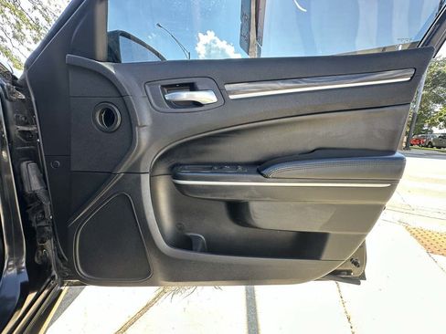 Used 2019 Chrysler 300 Touring w/ Sport Appearance Package RWD image 27