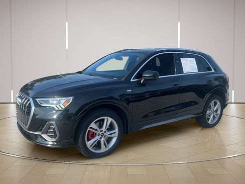 Used 2022 Audi Q3 2.0T Premium Plus AWD/4WD image 1