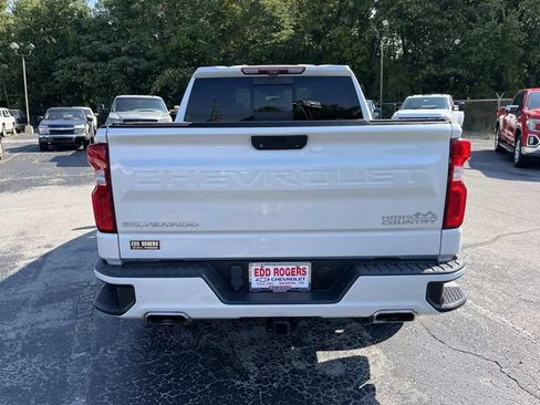 Used 2021 Chevrolet Silverado 1500 High Country w/ Technology Package AWD/4WD image 4