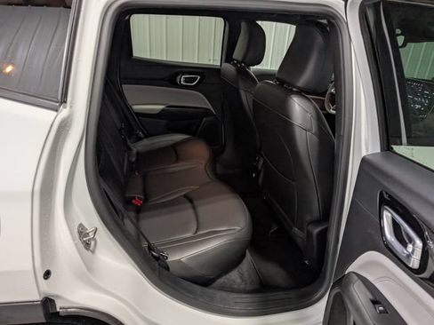 Used 2025 Jeep Compass Limited AWD/4WD image 24