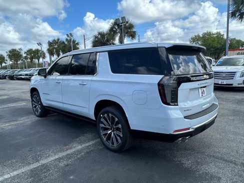 New 2026 Chevrolet Suburban High Country AWD/4WD image 5