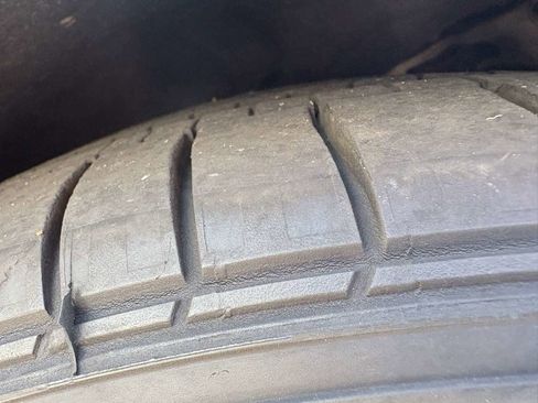 Used 2014 Hyundai Genesis 5.0 R-Spec image 11