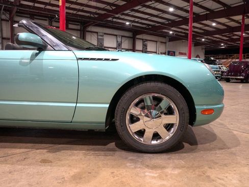 Used 2002 Ford Thunderbird RWD image 11