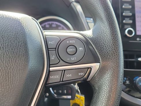 Used 2023 Toyota Camry LE image 29