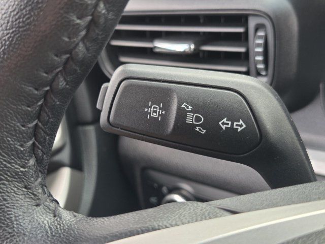 Certified 2024 Ford Explorer XLT RWD image 34