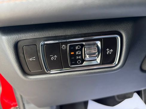 Used 2025 Lincoln Aviator AWD w/ Jet Appearance Package image 19