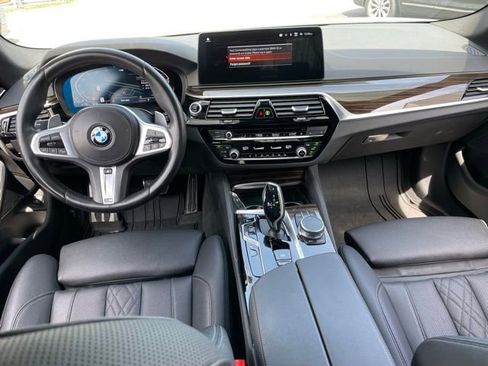 Used 2021 BMW 540i xDrive w/ M Sport Package image 11