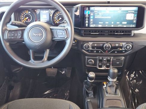 Used 2024 Jeep Gladiator Sport AWD/4WD image 27