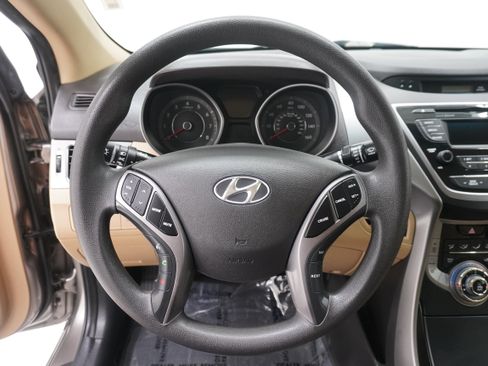 Used 2013 Hyundai Elantra GLS w/ Preferred Pkg FWD image 15