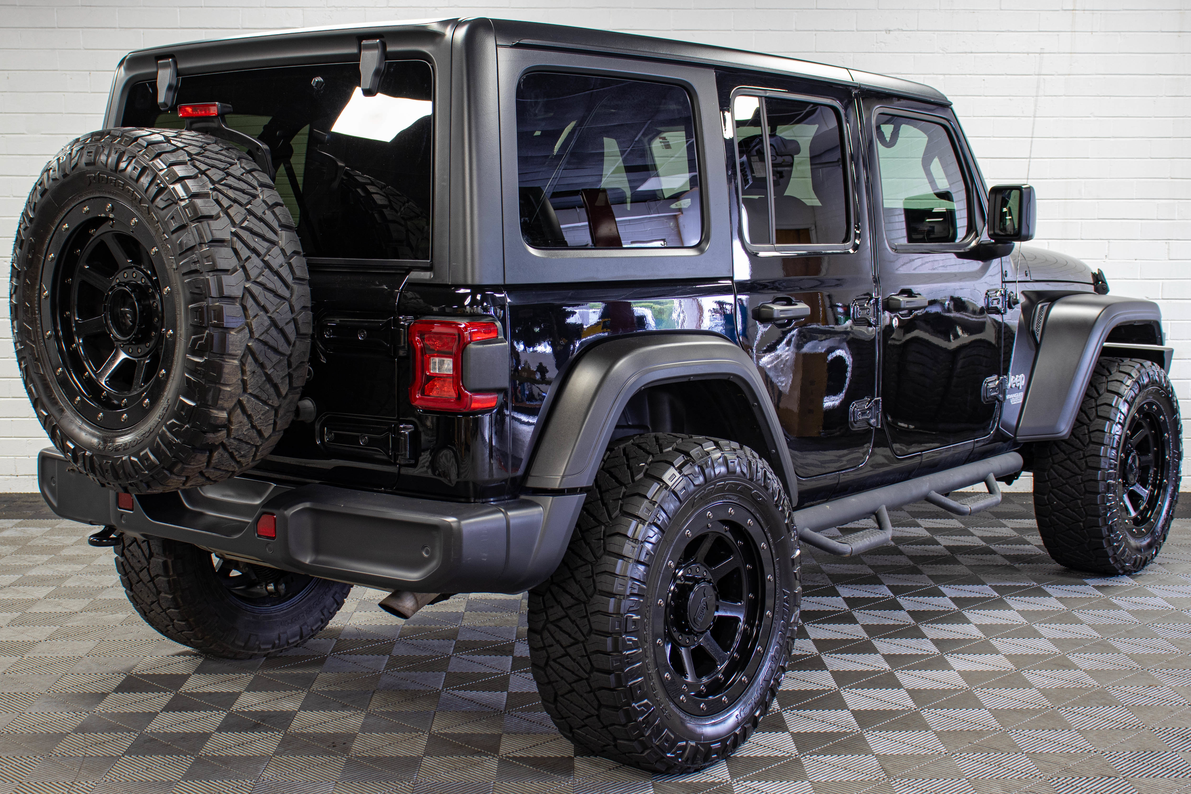 Used 2020 Jeep Wrangler Unlimited Sport S AWD/4WD image 3