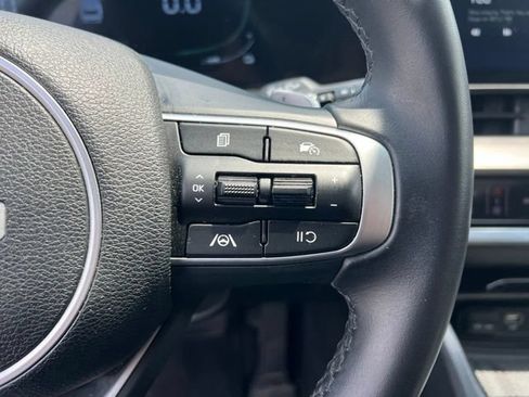 Certified 2024 Kia Sportage EX w/ EX Premium Package AWD/4WD image 16