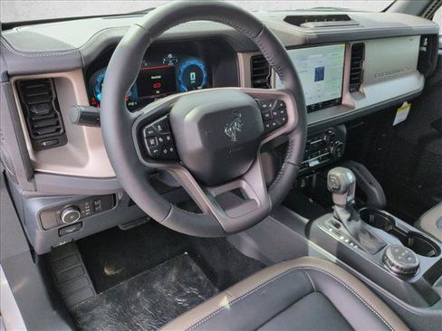 New 2026 Ford Bronco Outer Banks AWD/4WD image 3