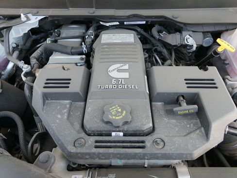 New 2024 RAM 4500 Tradesman w/ Chrome Appearance Group RWD image 24