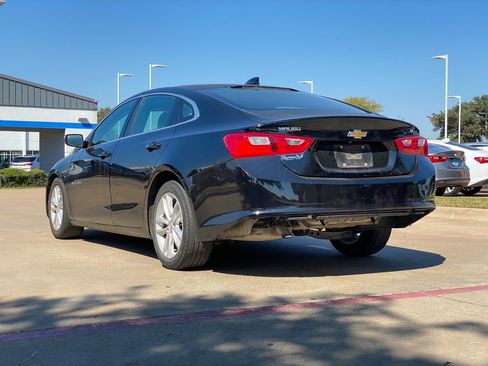 Used 2017 Chevrolet Malibu LT w/ Leather Package image 18