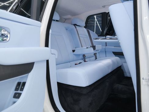 Used 2026 Rolls-Royce Cullinan image 43
