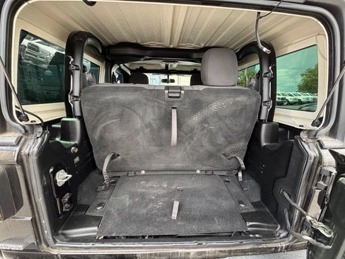 Used 2022 Jeep Wrangler Sport AWD/4WD image 5