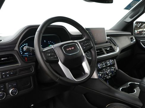 Used 2024 GMC Yukon SLT w/ SLT Luxury Package AWD/4WD image 27