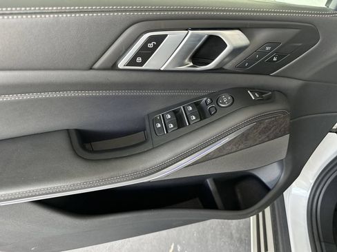 Used 2024 BMW X5 xDrive40i AWD/4WD image 12