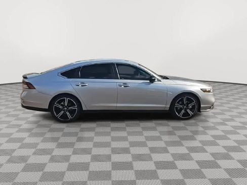 Used 2024 Honda Accord Sport image 9