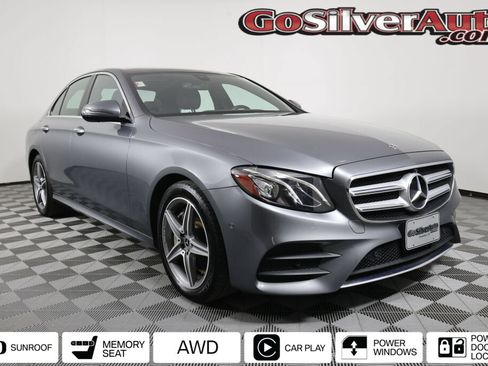 Used 2019 Mercedes-Benz E 300 4MATIC image 1
