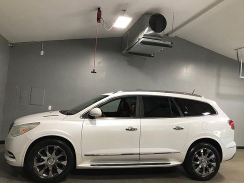 Used 2016 Buick Enclave Premium w/ Experience Buick Package FWD image 6