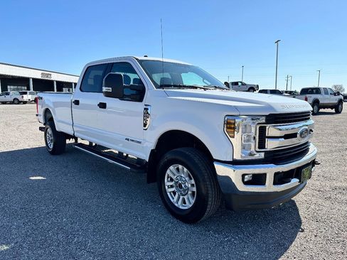 Used 2019 Ford F250 XLT w/ XLT Value Package image 14