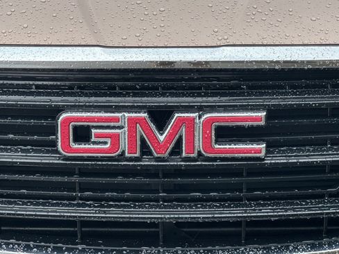 Used 2019 GMC Terrain SLE w/ Driver Convenience Package FWD image 48