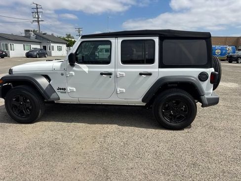 Used 2021 Jeep Wrangler Unlimited Sport AWD/4WD image 9
