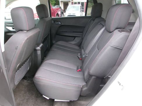 Used 2011 GMC Terrain SLE w/ Convenience Package AWD/4WD image 9