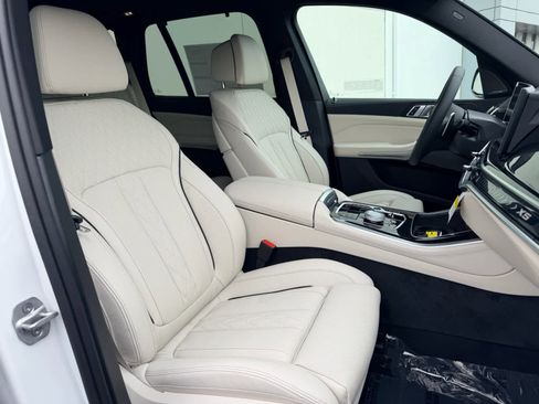 New 2026 BMW X5 xDrive40i w/ Executive Package AWD/4WD image 23