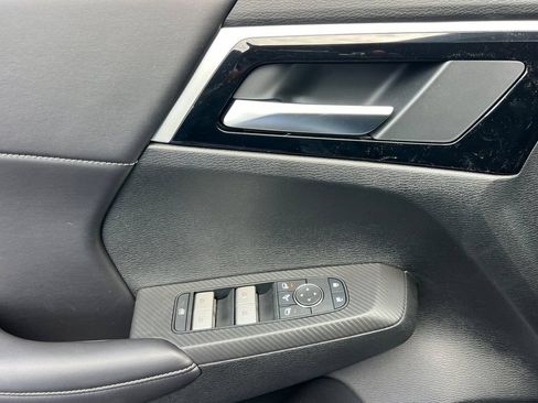 New 2026 Mitsubishi Outlander SE AWD/4WD image 12
