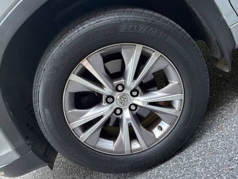 Used 2015 Toyota Highlander XLE AWD/4WD image 17