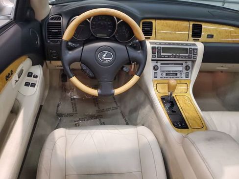 Used 2003 Lexus SC 430 Convertible image 14