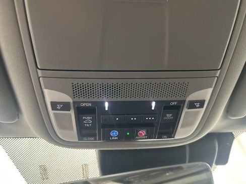 Used 2020 Acura TLX V6 w/ Technology Package image 21