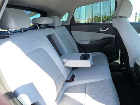 Certified 2023 Hyundai Kona SEL w/ Convenience Package FWD image 7