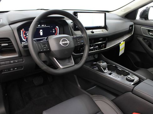 New 2026 Nissan Rogue Platinum w/ Platinum Premium Package AWD/4WD image 16