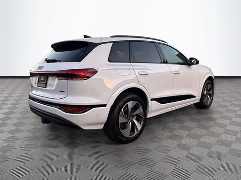 New 2025 Audi Q6 e-tron Premium Plus image 7