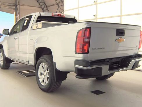 Used 2015 Chevrolet Colorado LT w/ Luxury Package RWD image 4