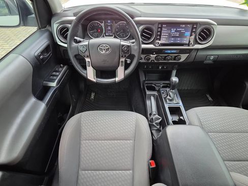 Used 2023 Toyota Tacoma SR5 w/ Technology Package AWD/4WD image 6
