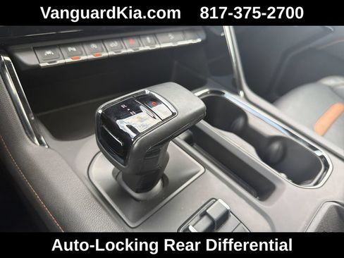 Used 2024 GMC Sierra 1500 AT4 w/ Technology Package AWD/4WD image 25